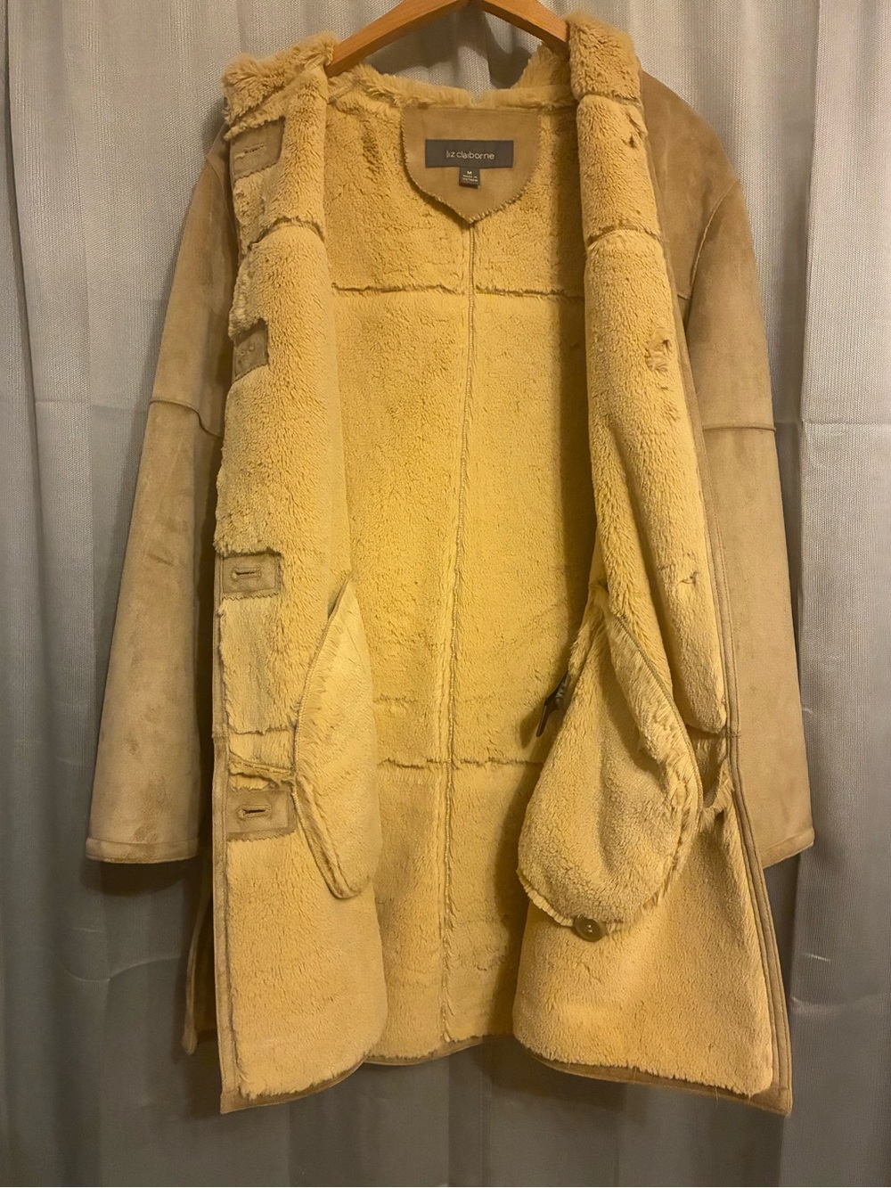 Liz Claiborne faux, leather faux fur size medium - Picture 7 of 10